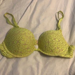 Yellow VS bra - 36C